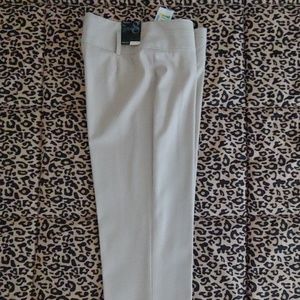 Beige ladies capri's